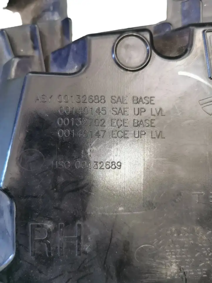 Tesla Model S (2012 - 2016) 102401900A Передняя противотуманная фара — фото 3