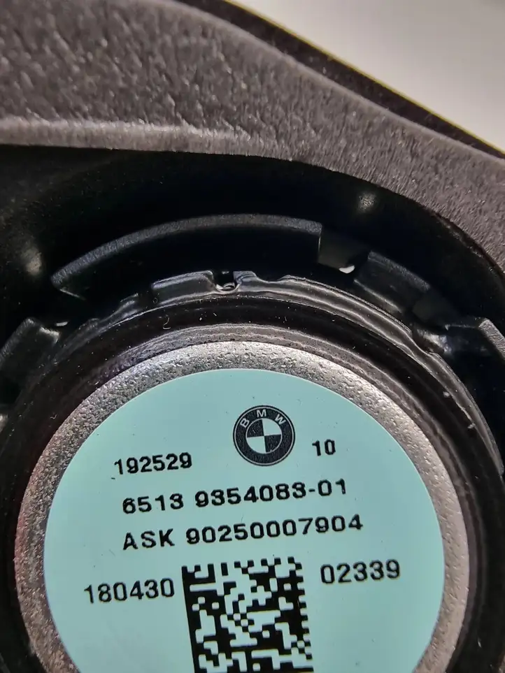 BMW 5 G30 G31 (2016 - ) 9354083 Твитер задних дверей — фото 3