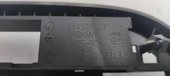 BMW 1 F20 F21 (2011 - 2019) 9207313 Прочие детали салона — фото 4