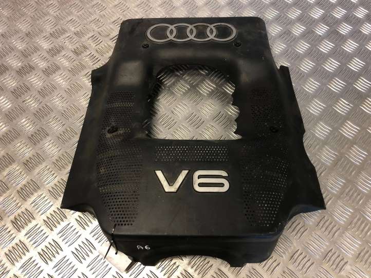 078103927P Audi A6 S6 C5 4B Variklio dangtis (apdaila)