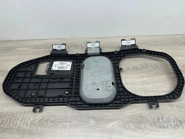 Mercedes-Benz GL X164 (2006 - 2012) A2518202275 Усилитель антенны — фото 1