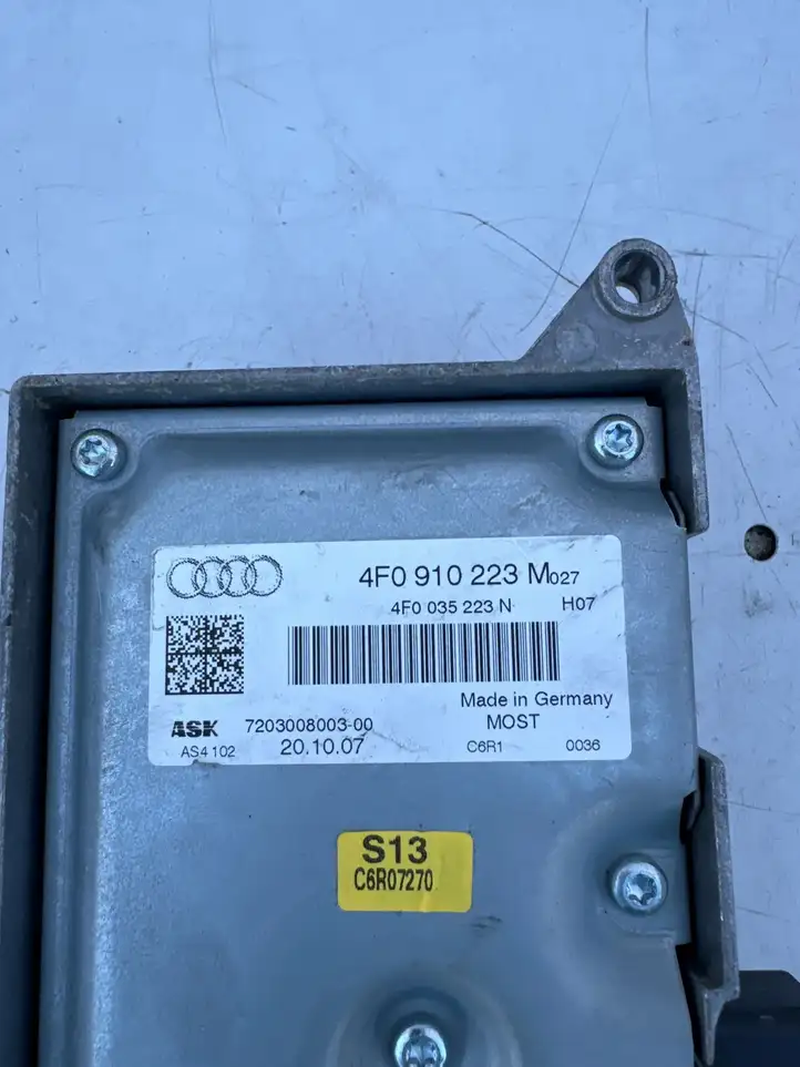 Audi A6 S6 C6 4F (2004 - 2008) 4F0035223N Усилитель звука — фото 4
