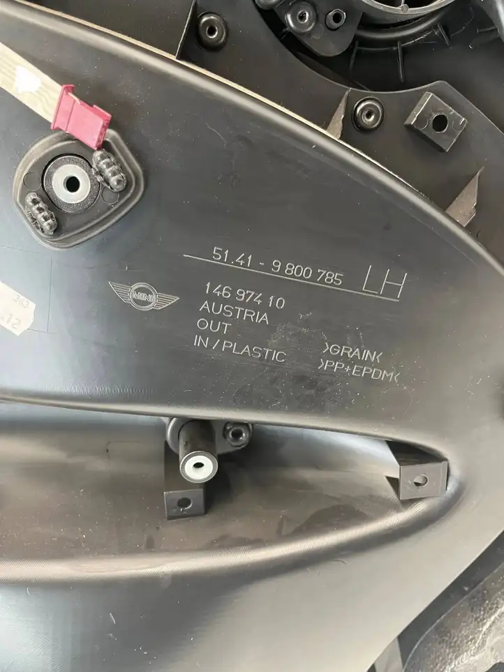 Mini Cooper Countryman R60 (2010 - 2016) 9800785 Обшивка задней двери — фото 3