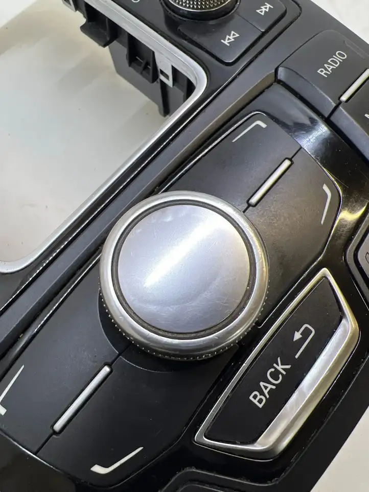 Audi A6 C7 (2011 - 2014) 4G1919610C Контроллер мультимедийной системы — фото 2