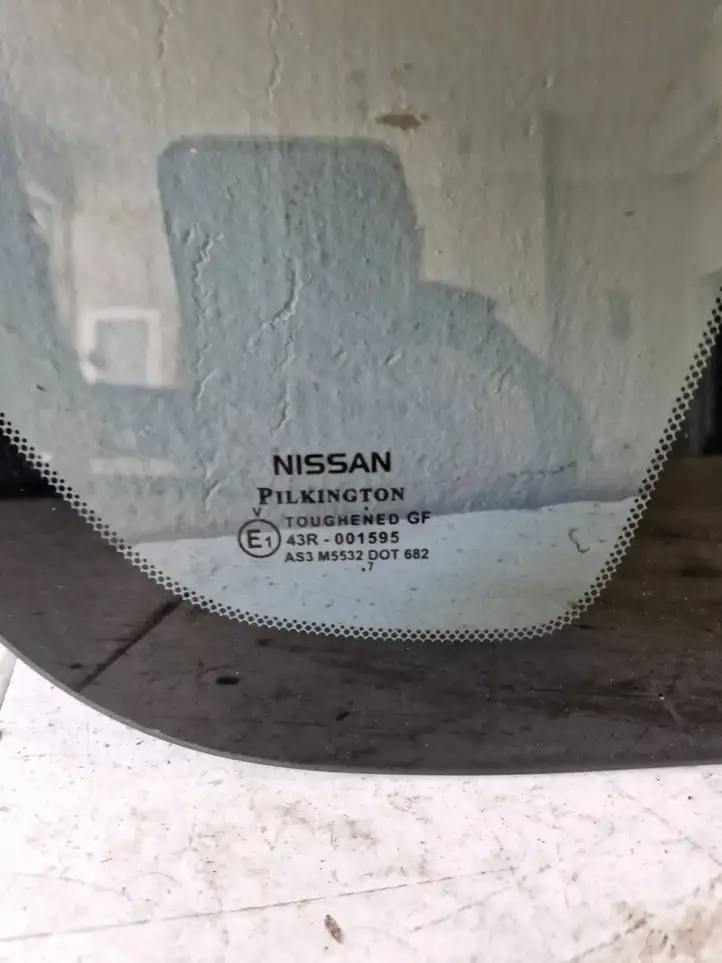Nissan Note (E11) (2006 - 2014) 43R001595 Заднее боковое стекло — фото 2