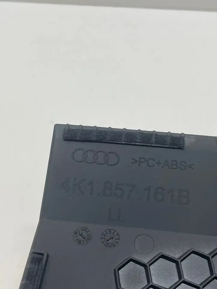 Audi A6 S6 C8 4K (2018 - ) 4K1857161B Отделка внутренней панели салона — фото 4
