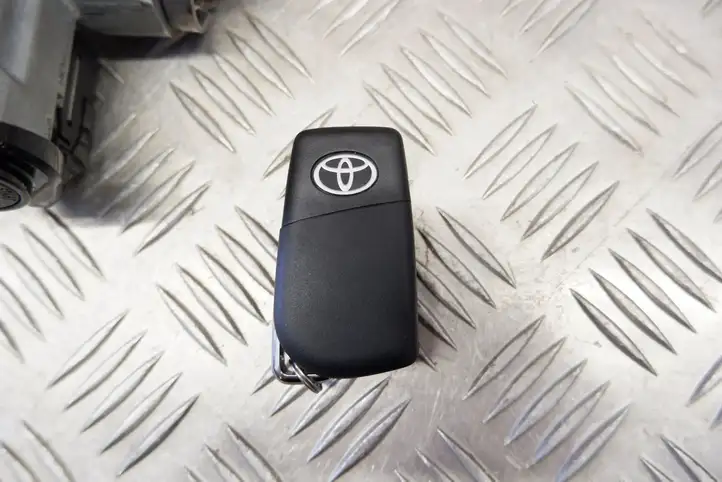 Toyota Yaris XP210 (2020 - ) 8978002230 Комплект системы зажигания — фото 9