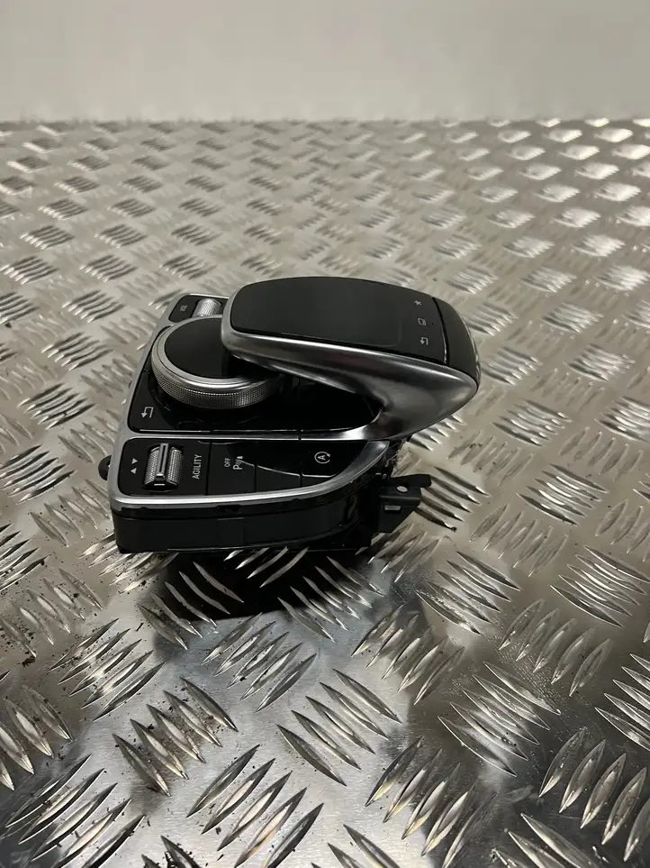 Mercedes-Benz C W205 (2014 - 2021) A2059005915 Контроллер мультимедийной системы — фото 4