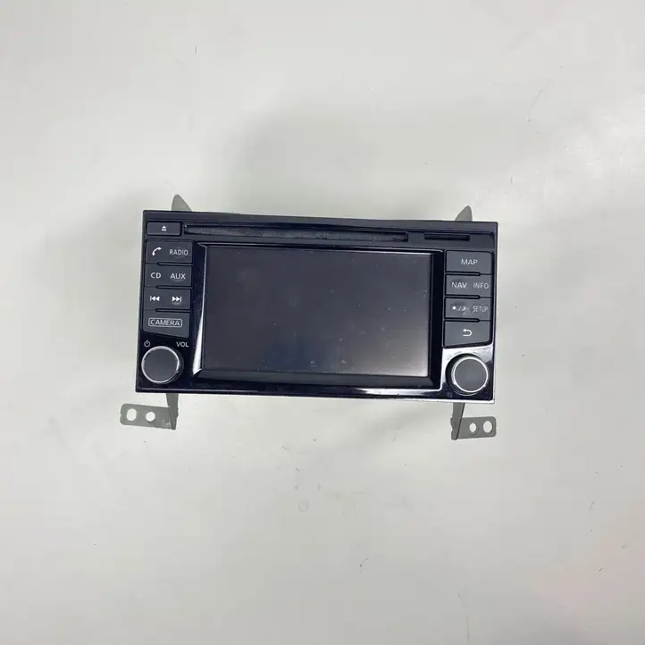 Nissan Juke I F15 (2010 - 2018) 7612033119 Магнитола / мультимедийная система — фото 1