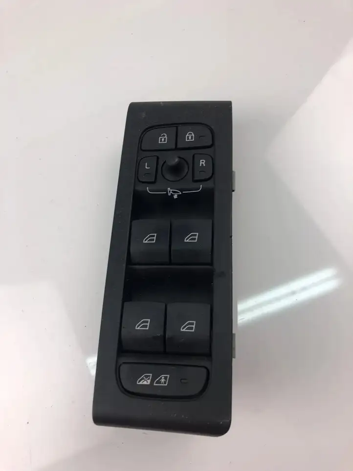 Volvo XC40 (2017 - ) 32279441 Кнопка стеклоподъемников — фото 2