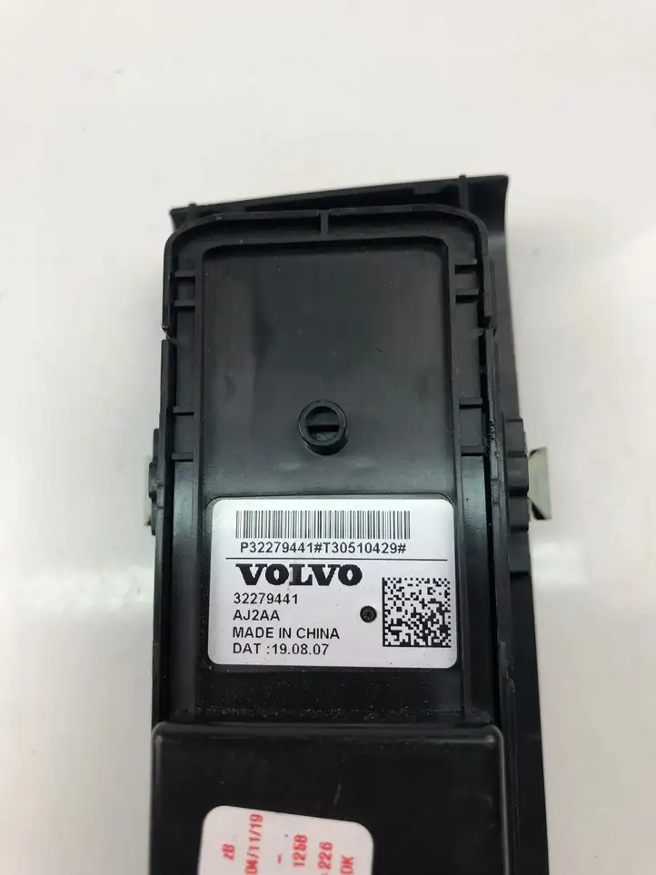 Volvo XC40 (2017 - ) 32279441 Кнопка стеклоподъемников — фото 4