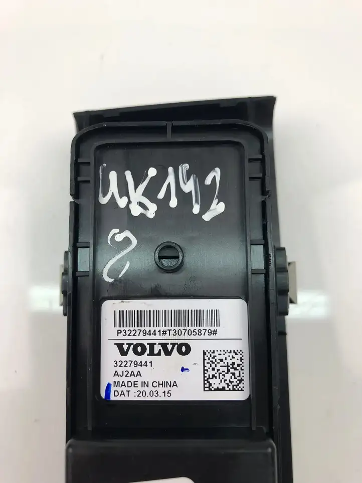 Volvo XC40 (2017 - ) 32279441 Кнопка стеклоподъемников — фото 4