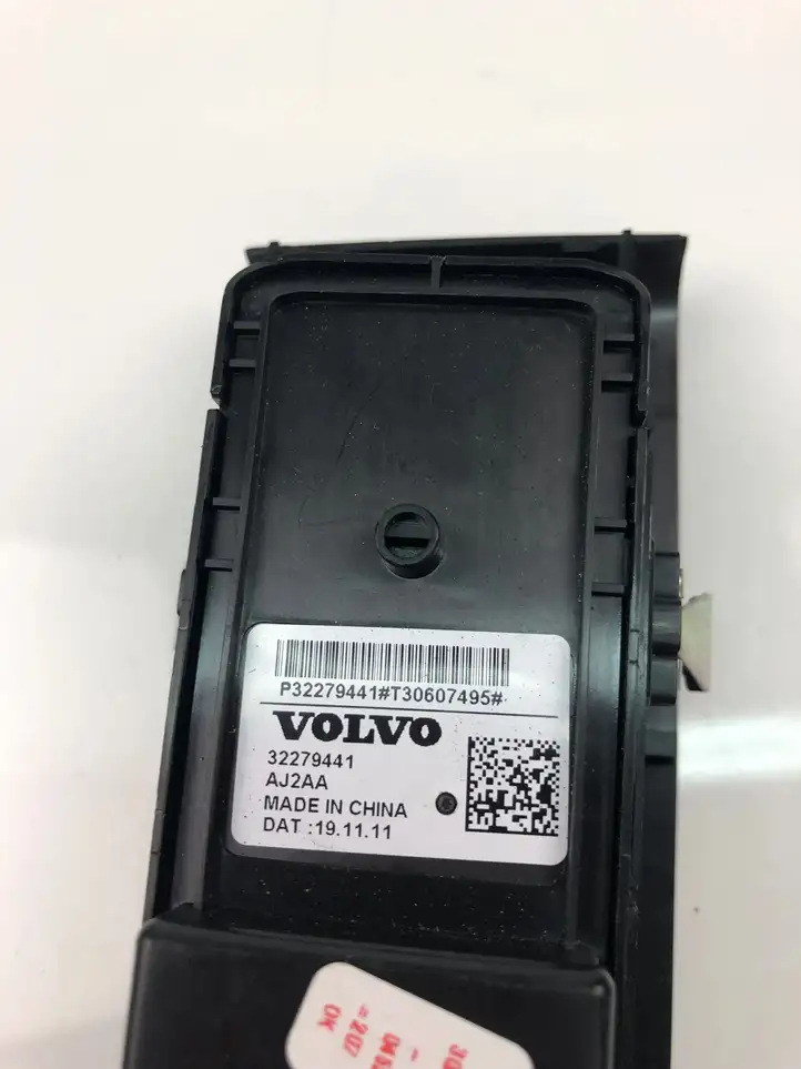 Volvo XC40 (2017 - ) 32279441 Кнопка стеклоподъемников — фото 4