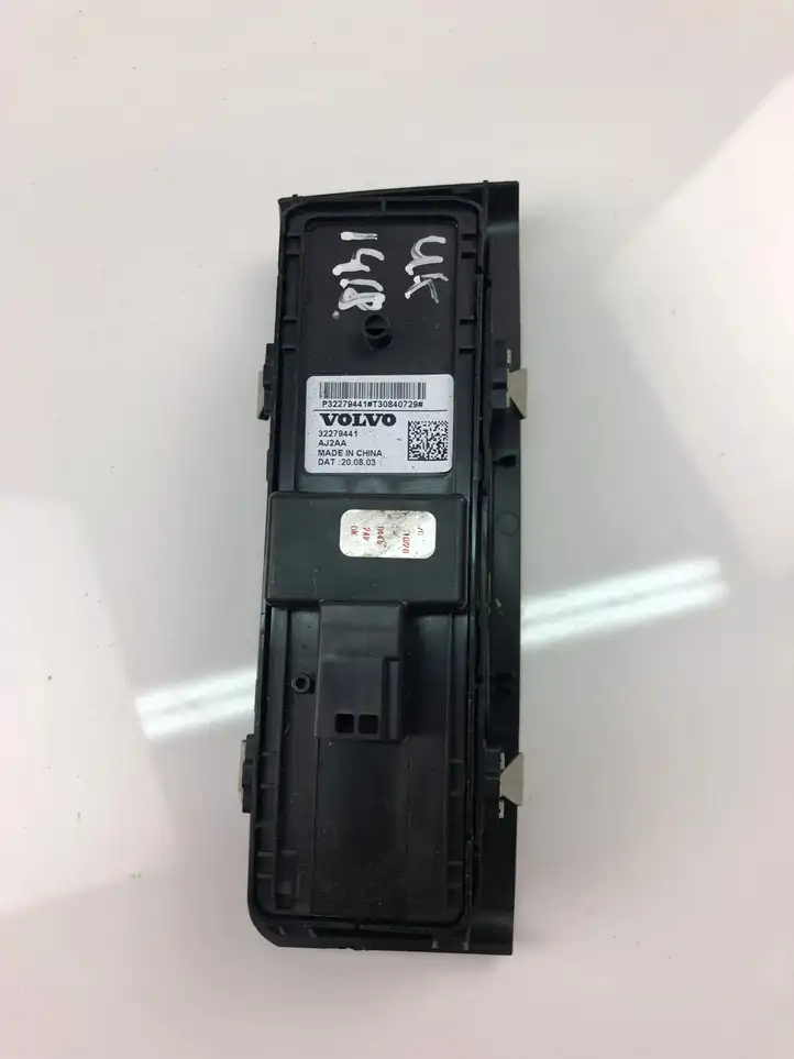 Volvo XC40 (2017 - ) 32279441 Кнопка стеклоподъемников — фото 3