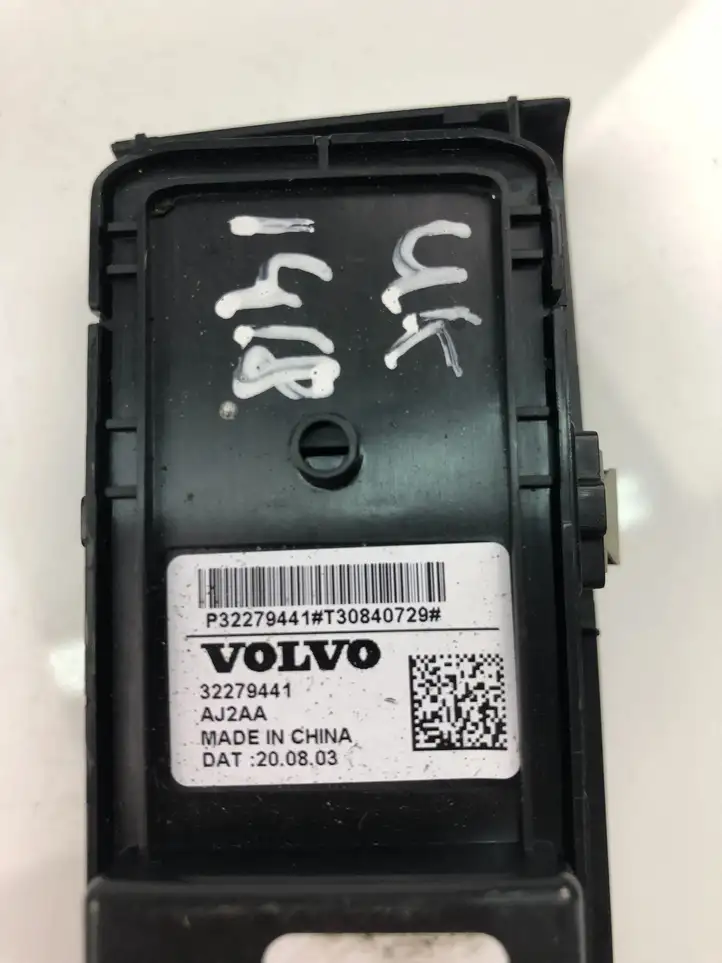 Volvo XC40 (2017 - ) 32279441 Кнопка стеклоподъемников — фото 4
