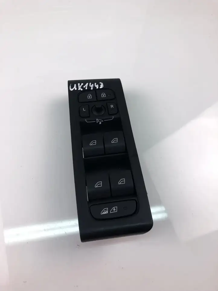 Volvo XC90 (2014 - 2019) 32279441 Кнопка стеклоподъемников — фото 1