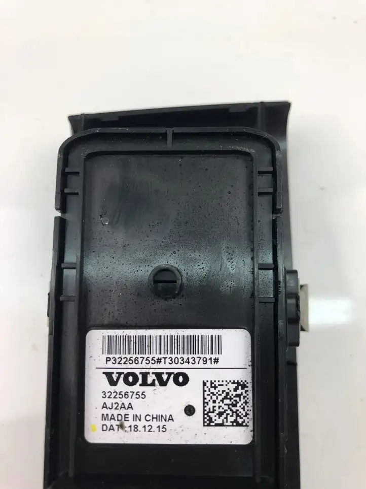 Volvo XC40 (2017 - ) 32256755 Кнопка стеклоподъемников — фото 4