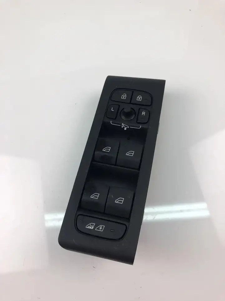 Volvo XC40 (2017 - ) 32279441 Кнопка стеклоподъемников — фото 1