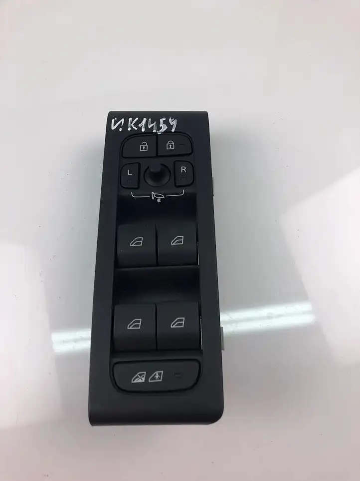 Volvo XC40 (2017 - ) 32279441 Кнопка стеклоподъемников — фото 2