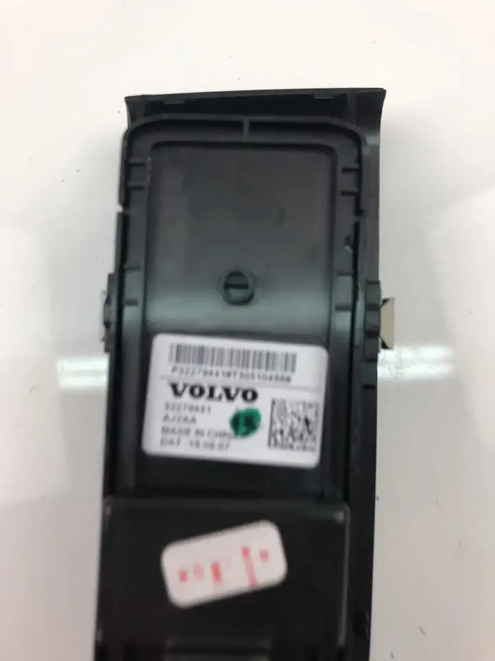 Volvo XC40 (2017 - ) 32279441 Кнопка стеклоподъемников — фото 3
