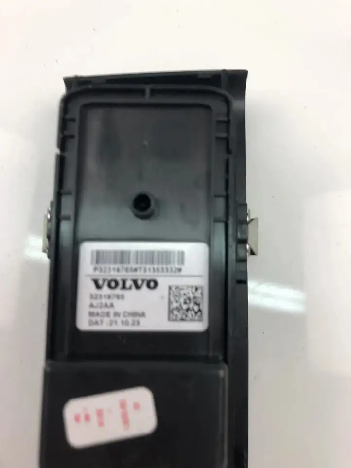 Volvo XC40 (2017 - ) 32319765 Кнопка стеклоподъемников — фото 3