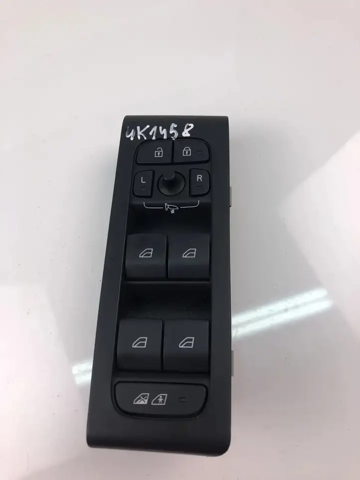 Volvo XC40 (2017 - ) 32279441 Кнопка стеклоподъемников — фото 2