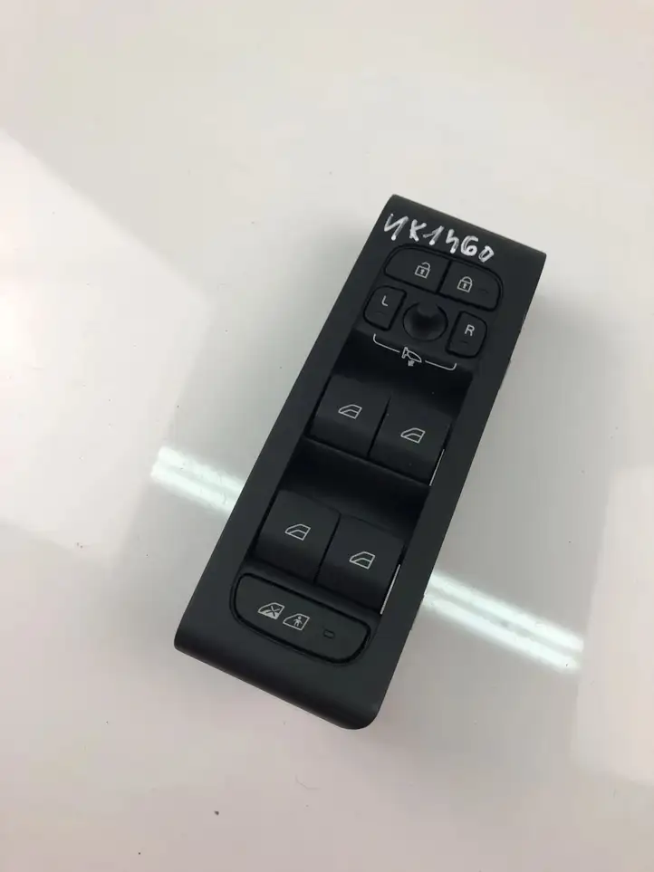Volvo XC40 (2017 - ) 32279441 Кнопка стеклоподъемников — фото 1