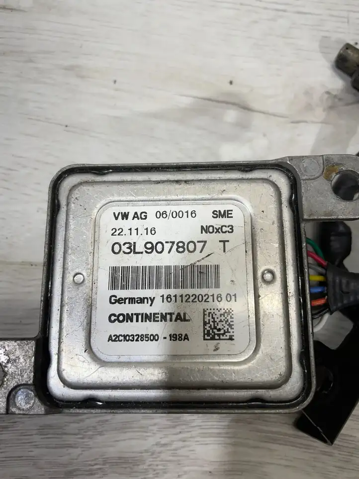 Volkswagen PASSAT B7 (2011 - 2014) 03L907807T Лямбда-зонд — фото 4