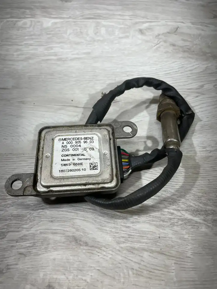Mercedes-Benz Sprinter W906 (2006 - 2018) A0009059603 Лямбда-зонд — фото 1