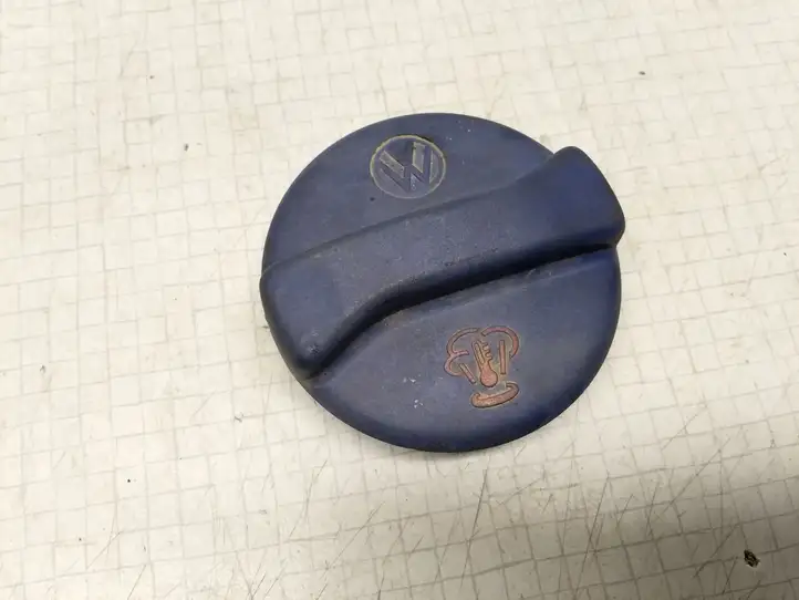 Seat Cordoba (6K) (1999 - 2002) 1H0121321C Крышка расширительного бачка — фото 1