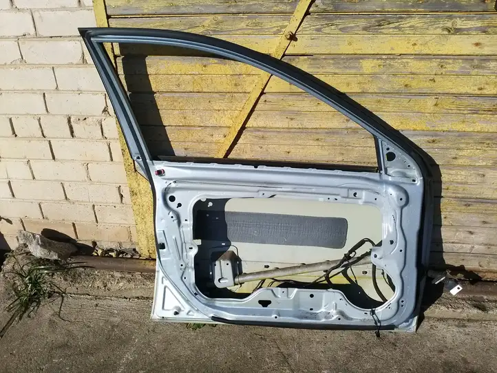 Kia Cerato (2003 - 2007) Дверь — фото 2
