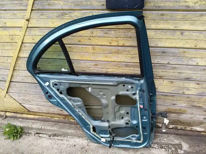 Nissan Almera N16 (2000 - 2010) Задняя дверь — фото 4