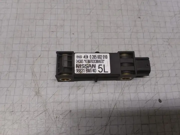 Nissan Almera N16 (2000 - 2010) 0285002010 Датчик удара SRS — фото 1