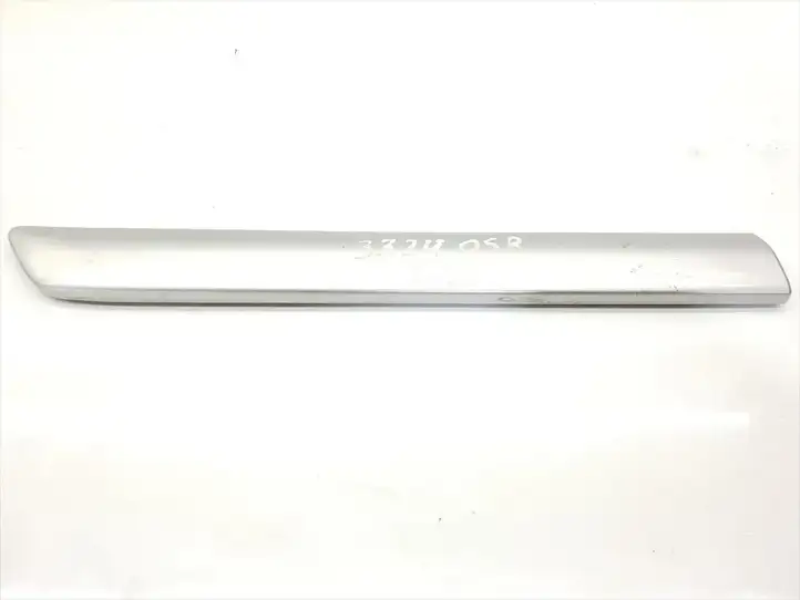 Toyota Corolla E120 E130 (2004 - 2007) 75651-02040 Молдинги задней двери — фото 1