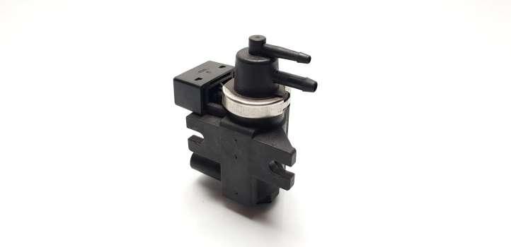 8E0906628 Volkswagen PASSAT B5.5 Solenoidinis vožtuvas