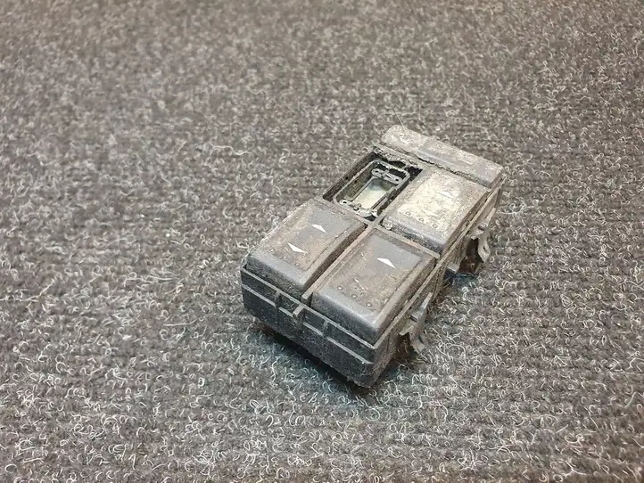Ford Mondeo Mk III (2000 - 2007) 03163451 Блок кнопок стеклоподъемников — фото 1