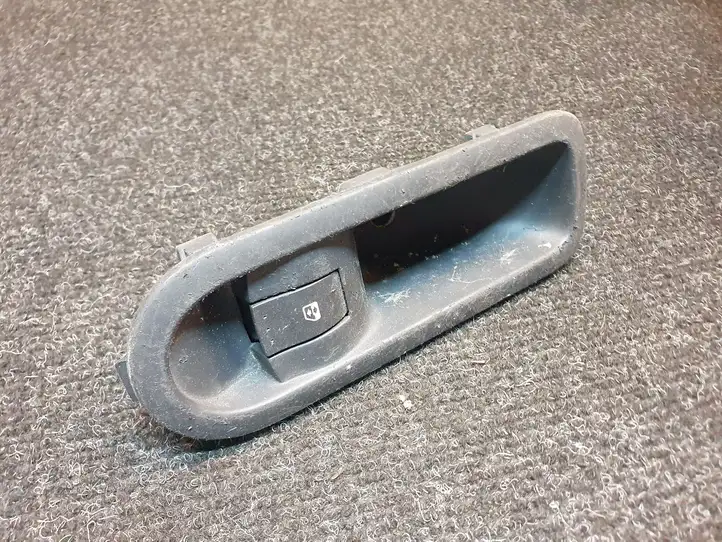 Renault Megane II (2002 - 2005) 025330 Кнопка стеклоподъемников — фото 7