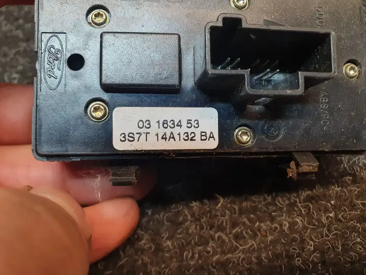 Ford Mondeo Mk III (2000 - 2007) 03163453 Блок кнопок стеклоподъемников — фото 3