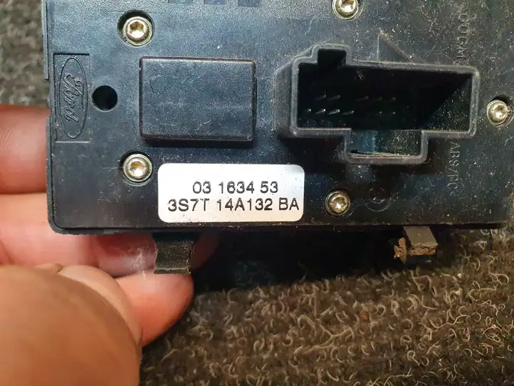Ford Mondeo Mk III (2000 - 2007) 03163453 Блок кнопок стеклоподъемников — фото 6