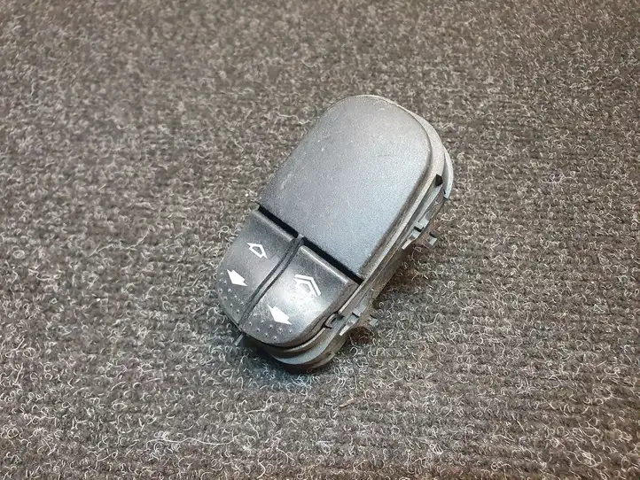 Ford Focus (1998 - 2004) YS4T14529AA Кнопка стеклоподъемников — фото 1
