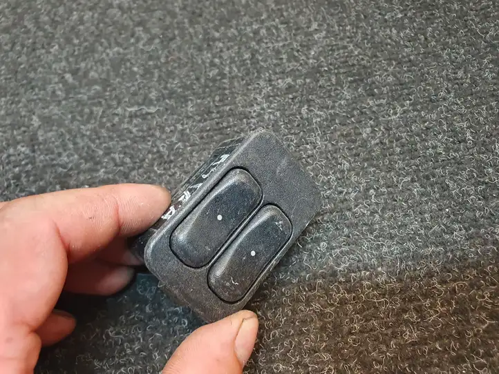 Opel Astra G (1998 - 2004) 13363201 Кнопка стеклоподъемников — фото 3
