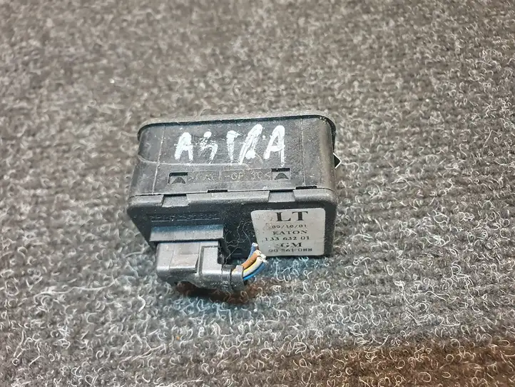 Opel Astra G (1998 - 2004) 13363201 Кнопка стеклоподъемников — фото 4