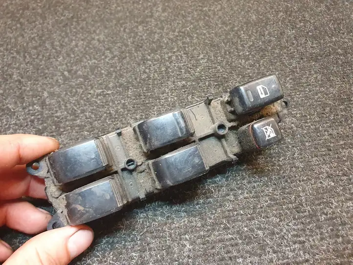 Toyota Avensis Verso (2001 - 2004) 8404044030 Блок кнопок стеклоподъемников — фото 5