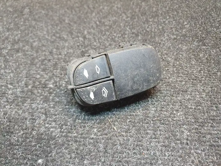 Ford Focus (1998 - 2004) YS4T14529AA Кнопка стеклоподъемников — фото 1