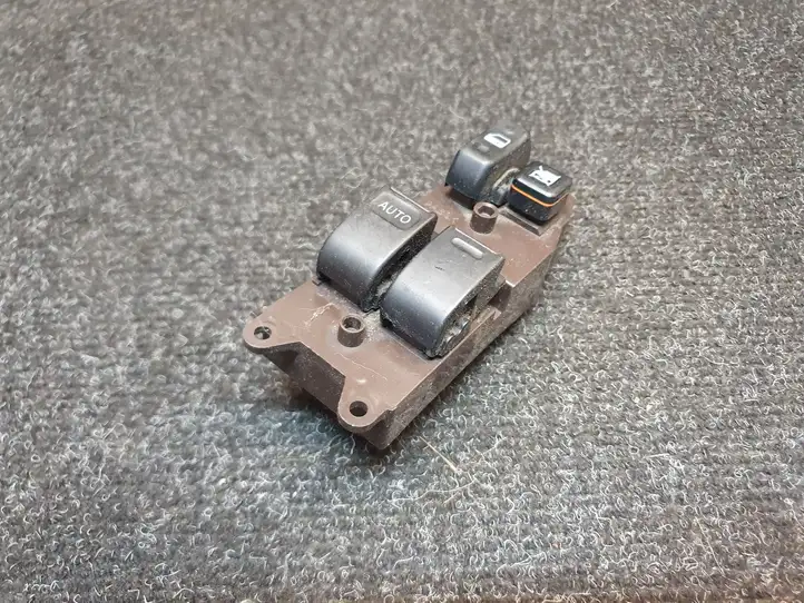 Toyota Yaris (1999 - 2003) 0114D29 Блок кнопок стеклоподъемников — фото 1
