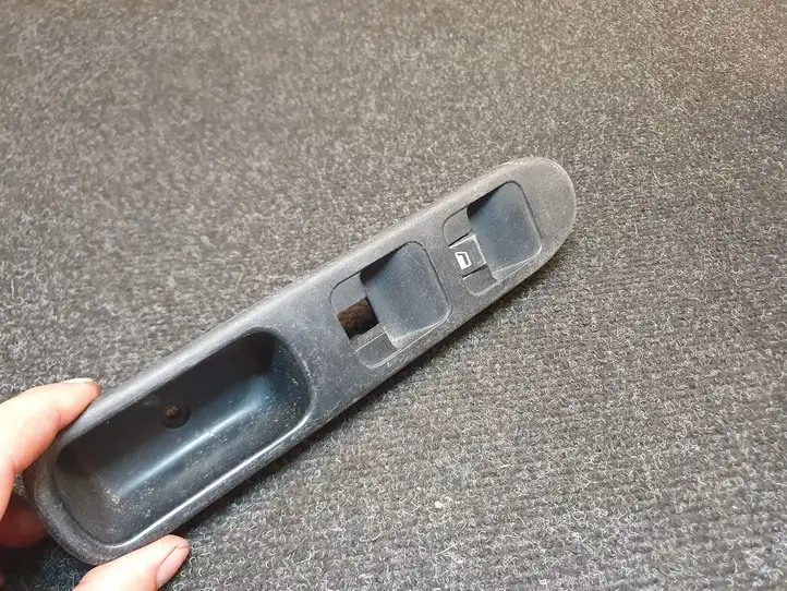 Peugeot 307 CC (2001 - 2005) 27461 Блок кнопок стеклоподъемников — фото 6