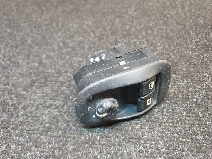 Peugeot 206 (1998 - 2012) 11528 Блок кнопок стеклоподъемников — фото 1