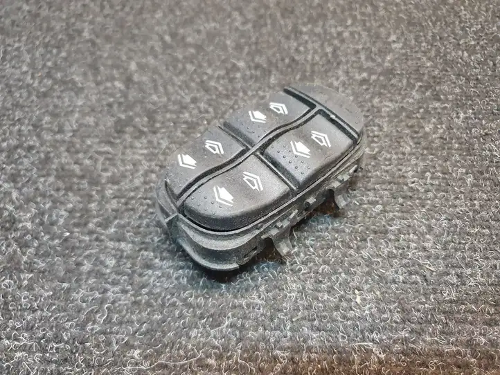 Ford Focus (1998 - 2004) 98AB14A132DE Кнопка стеклоподъемников — фото 1