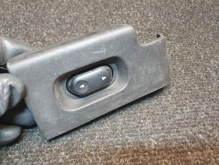Land Rover Freelander (1997 - 2003) M24445 Блок кнопок стеклоподъемников — фото 6