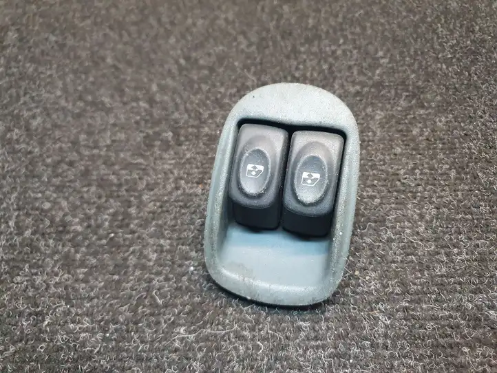 Renault Scenic I (1996 - 2003) 7700836269 Блок кнопок стеклоподъемников — фото 1